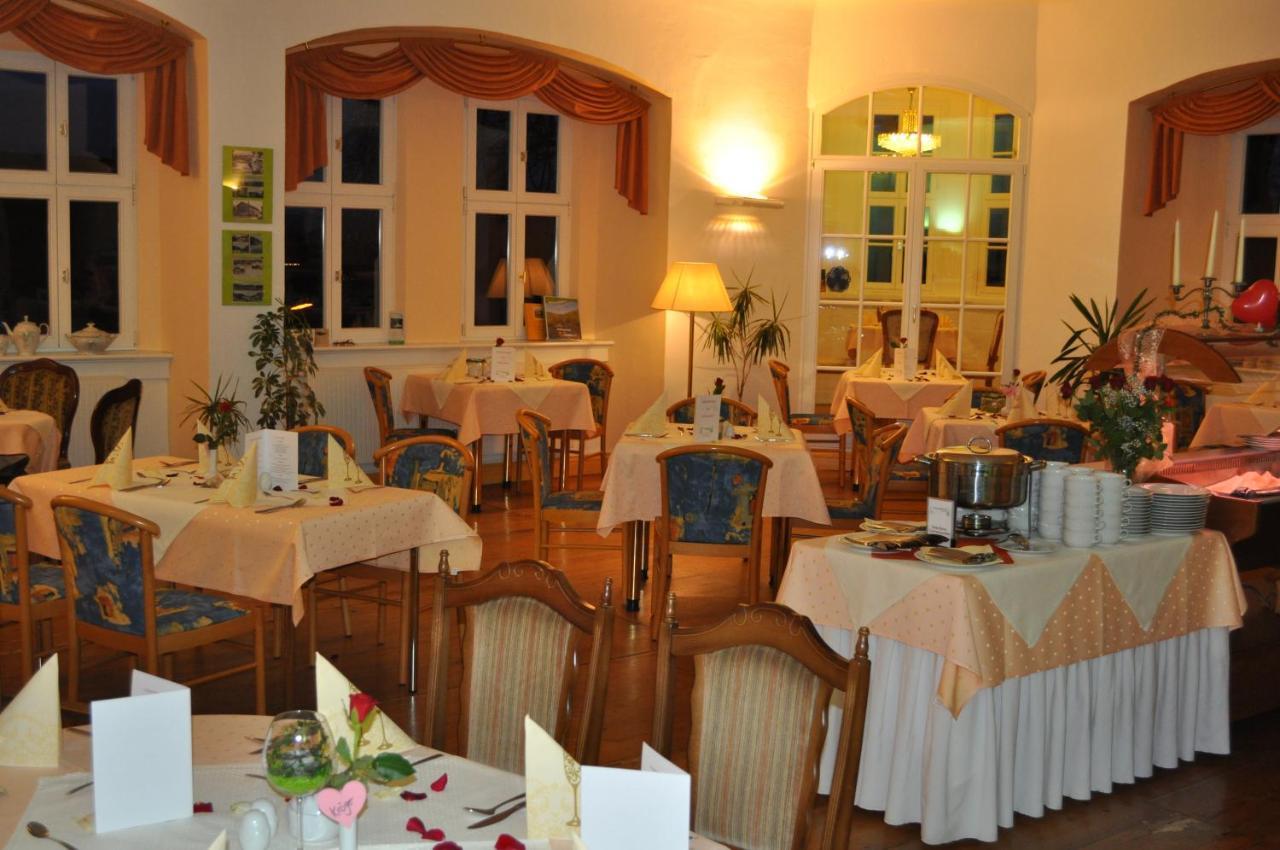 Schlosshotel Am Hainich Behringen  外观 照片